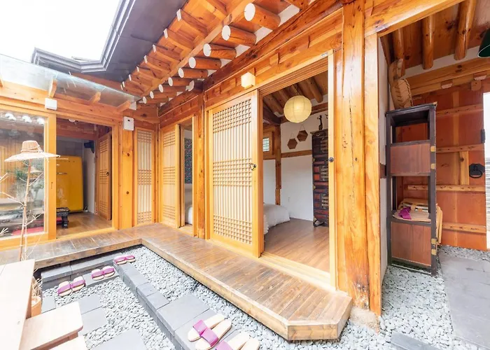 Beautiful Hanok Dasom Gasthof 3*
